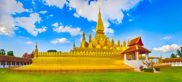 Widok z Pha tej świątyni. Vientiane, Laos. Panoramy — Zdjęcie stockowe