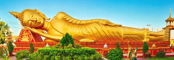 Buda Reclning. Vientiane, Laos. Panorama — Fotografia de Stock