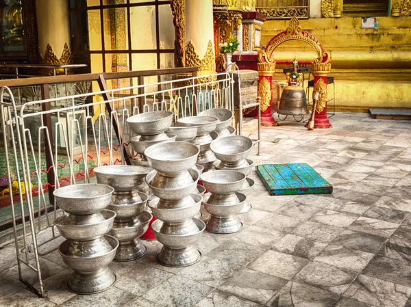 Detalles de Sule Pagoda en Yangón . — Foto de Stock