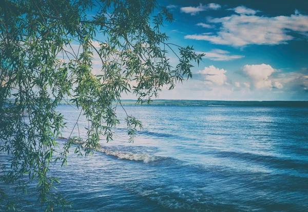 Russische landschap, Kama rivier. — Stockfoto