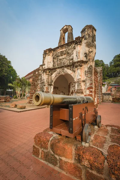 Přeživší brána pevnosti A Famosa v Malaccě, Malajsie — Stock fotografie