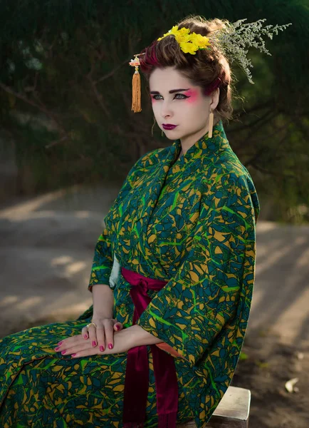 Retrato Arte Mulher Bonita Estilo Gueixa Japonês Vestindo Quimono — Fotografia de Stock