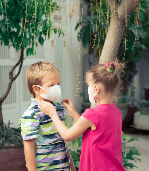 Man Wearing Facial Disposable Mask Avoid Viral Infection Virus Protection — Stock Photo, Image