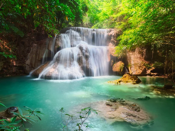 Hermosa Cascada Huai Mae Khamin Provincia Kanchanaburi Oeste Tailandia —  Fotos de Stock