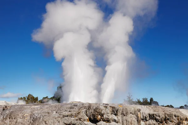 Pohutu Geyser, New Zealand — Stock Photo, Image