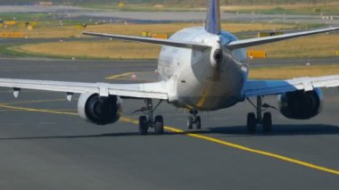 Frankfurt bölgesindeki Taksilemek uçak