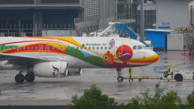 Uçak Airbus 320 gidiş daha önce çekme.