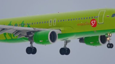 Airbus 320 yaklaşıyor