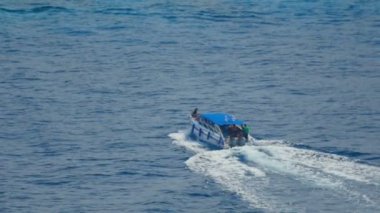 Similan adalarında turistler geliyor