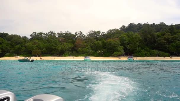 Speedboat departure from Similan Islands — Stock Video