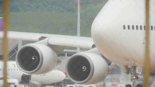 Motores de avião de corpo largo — Vídeo de Stock