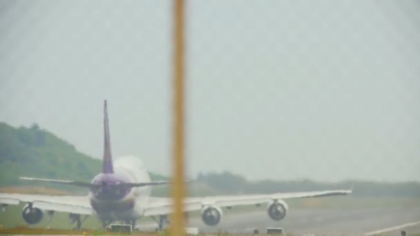 Thai Aiways Boeing 747 partida — Vídeo de Stock