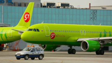 Airbus 320 önce hareket
