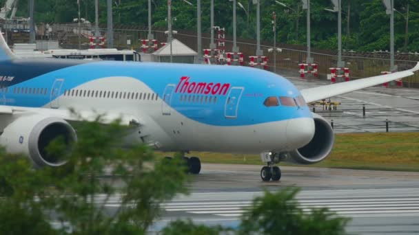 Boeing 787 Dreamliner rouler — Video