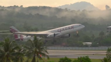 Uçak Airbus 330 kalkış