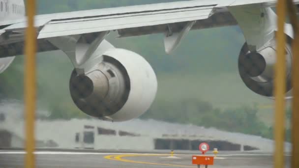 Motores de avión de fuselaje ancho — Vídeo de stock