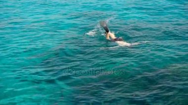 Şnorkelle Dalma Açık turkuaz su