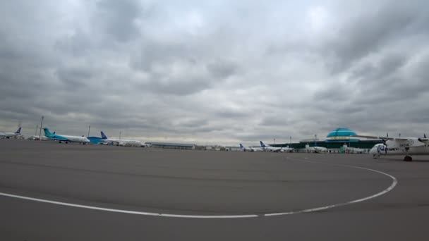 Aéroport international d'Astana — Video