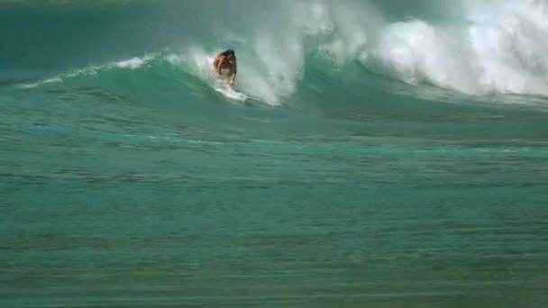 Vågor på the beach i Nai Harn, Thailand — Stockvideo