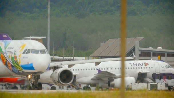 Avión Airbus 320 rodaje antes de la salida — Vídeos de Stock