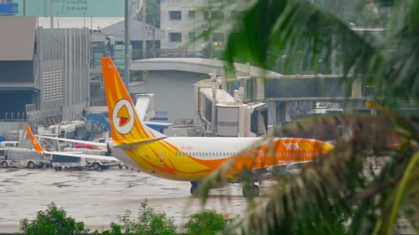 NOK Air Boeing 737 Taksilemek — Stok video