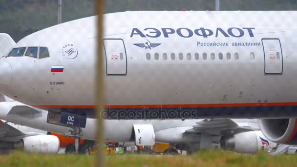 Motor de avião de passageiros — Vídeo de Stock