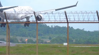 Uçak Airbus 330 açılış