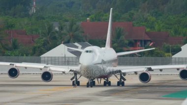 Kalkıştan önce uçak