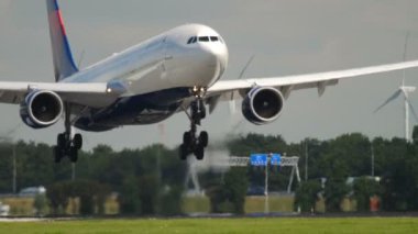 Delta Hava Yolları'nın Airbus 330 açılış