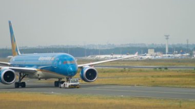 Boeing 787 hizmetten çekme