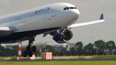 Delta Hava Yolları'nın Airbus 330 açılış