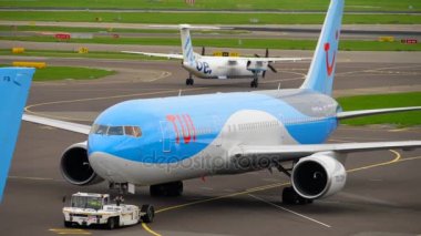 Uçak gidiş daha önce çekme