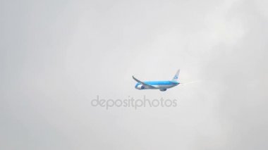 KLM Dreamliner kalkış