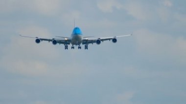 KLM Boeing 747 açılış