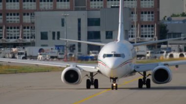 Uçak başına Taksilemek