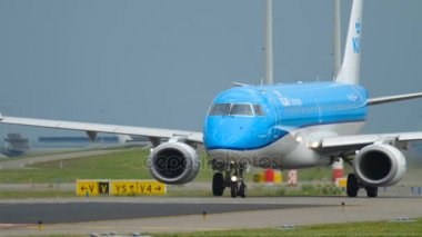 KLM Cityhop Embraer 190 taksifikasyon