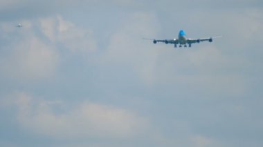 KLM Boeing 747 açılış