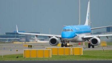 KLM Cityhop Embraer 190 taksifikasyon