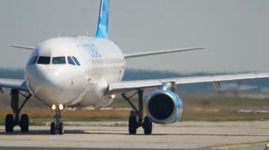 Kalkıştan önce uçak