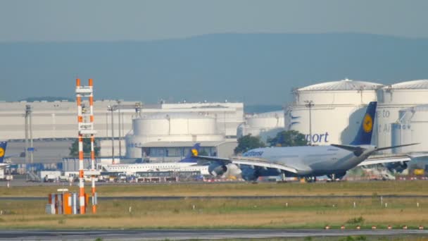 Airbus 340 aterrissagem — Vídeo de Stock