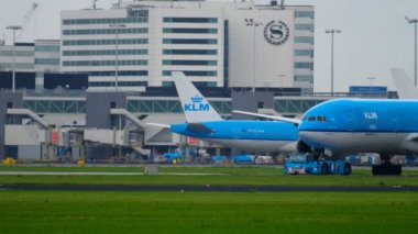 Uçak gidiş daha önce çekme