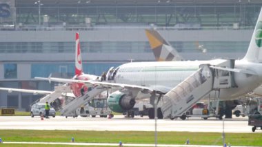 Yolcu uçağa binmeden