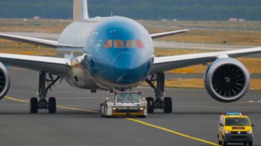 Boeing 787 hizmetten çekme