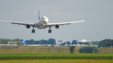 Delta Hava Yolları'nın Airbus 330 açılış