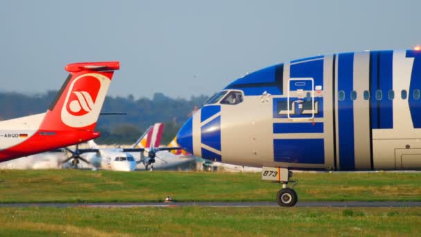 ANA Boeing 787 antes da partida — Vídeo de Stock