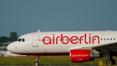 Uçak başına Taksilemek