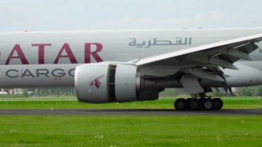 Katar kargo Boeing 777 açılış