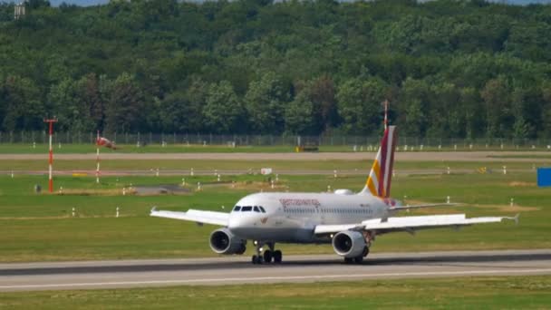 Airbus 319 pouso Germanwings — Vídeo de Stock
