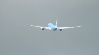 KLM Airbus 330 kalkış