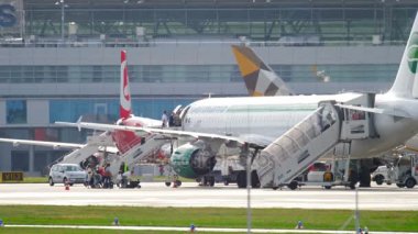 Yolcu uçağa binmeden